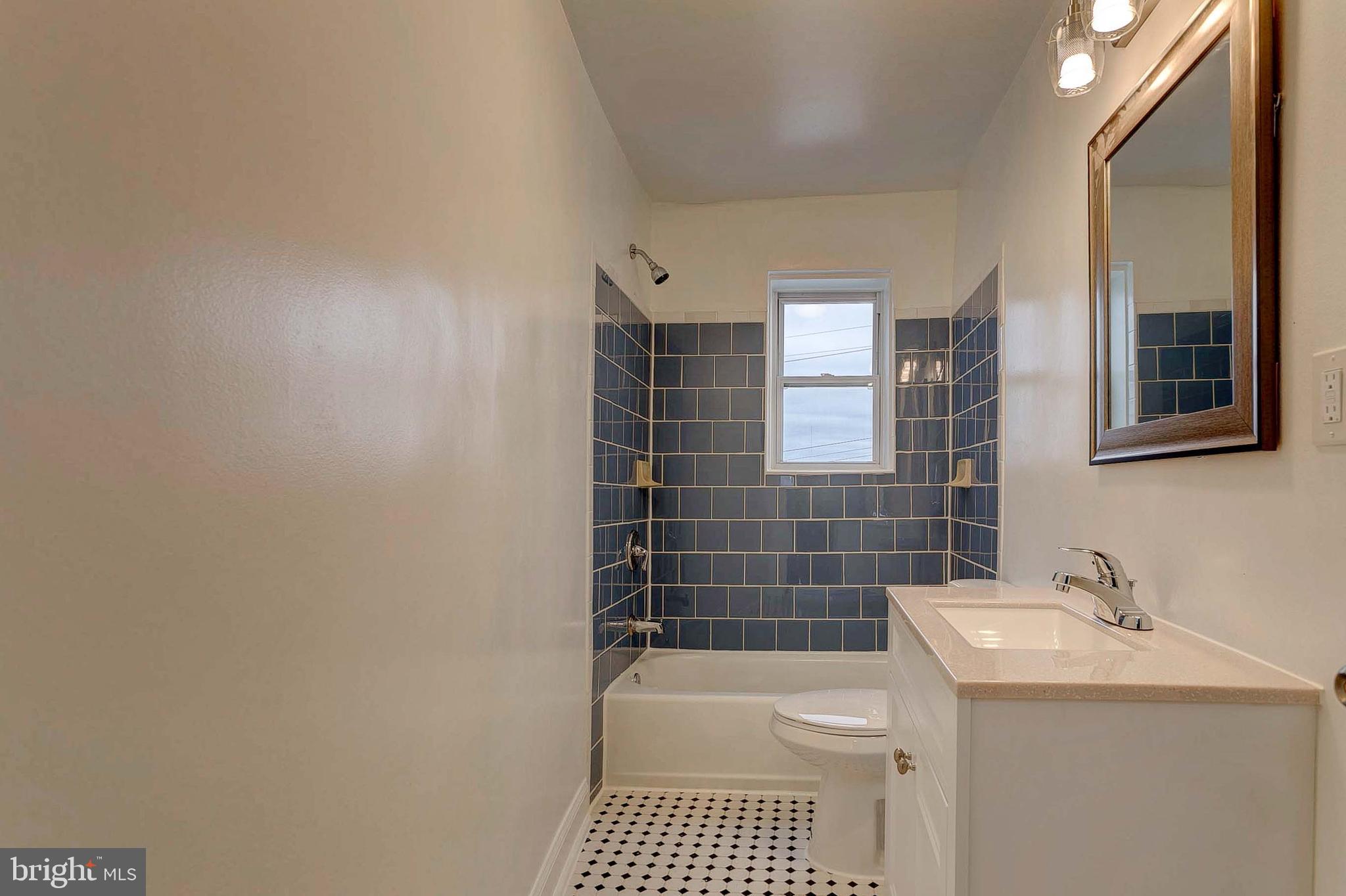 HIGHLANDTOWN - Residential