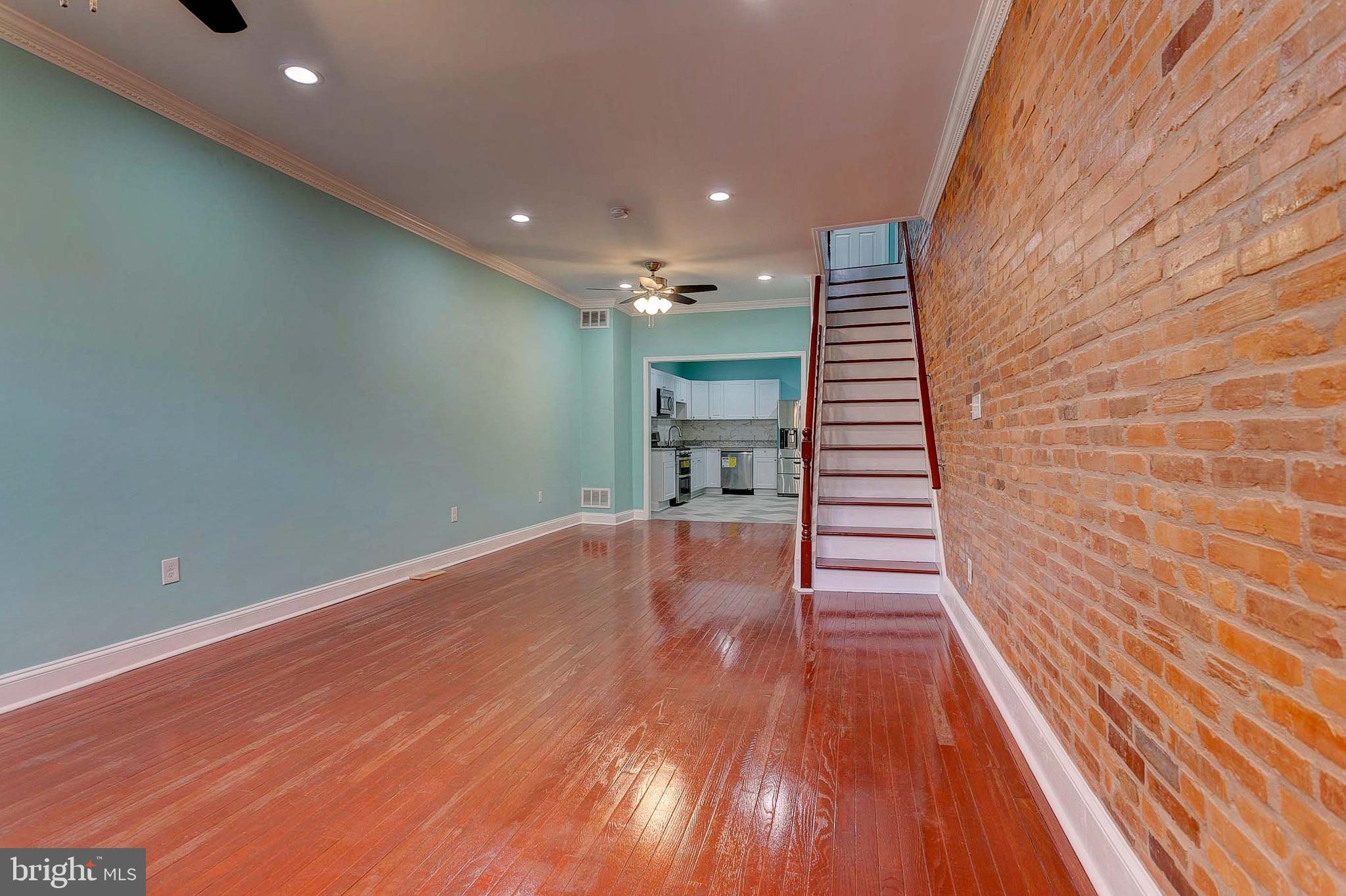 HIGHLANDTOWN - Residential