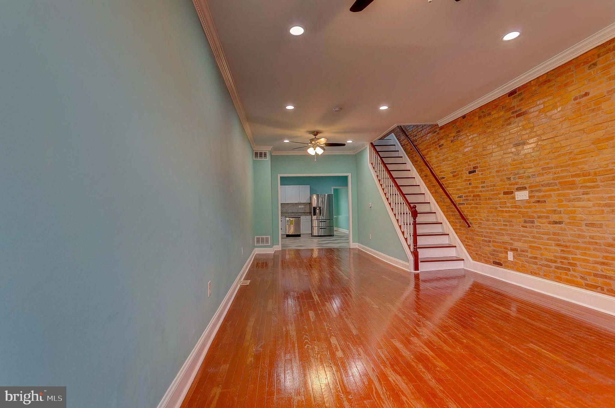 HIGHLANDTOWN - Residential