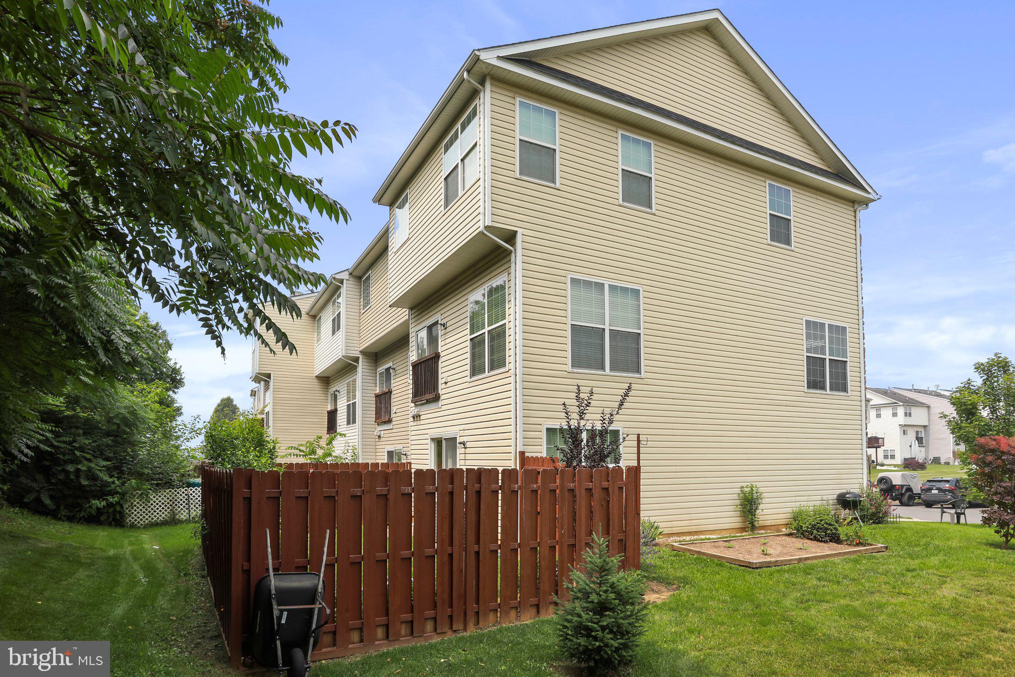 LIBERTY RUN - Residential