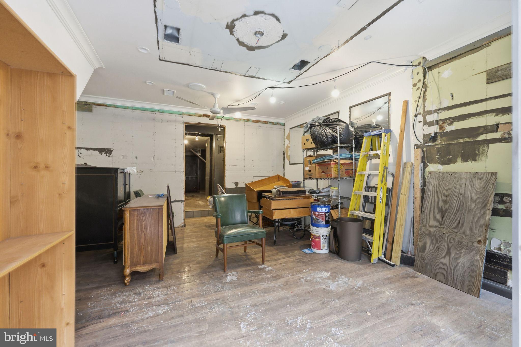 GRADUATE HOSPITAL - Residential Income