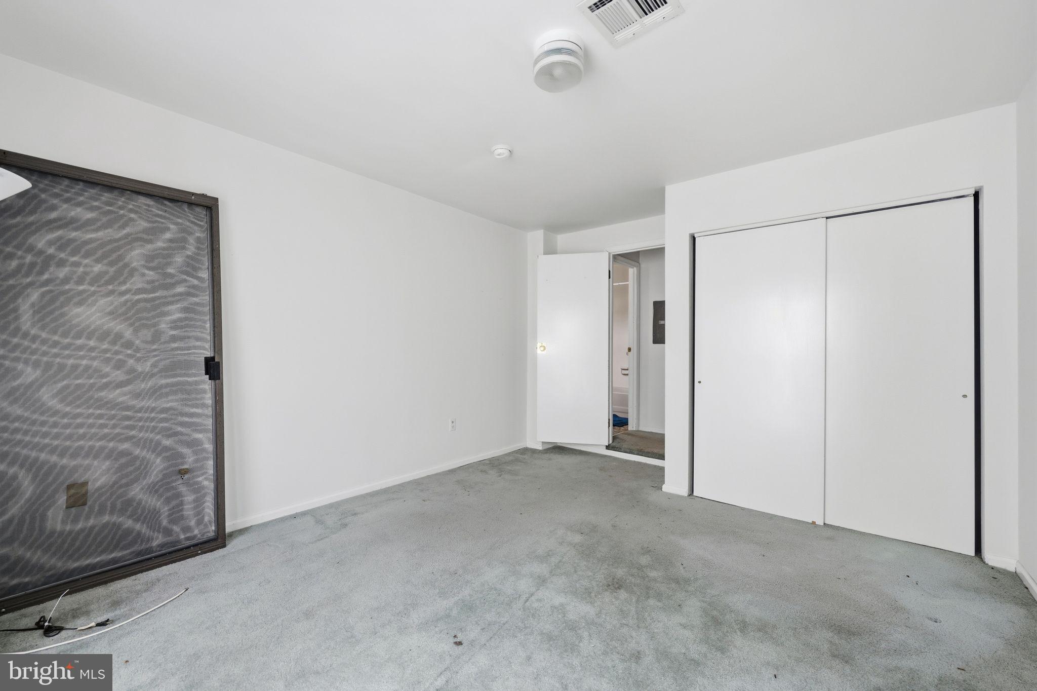 GRADUATE HOSPITAL - Residential Income