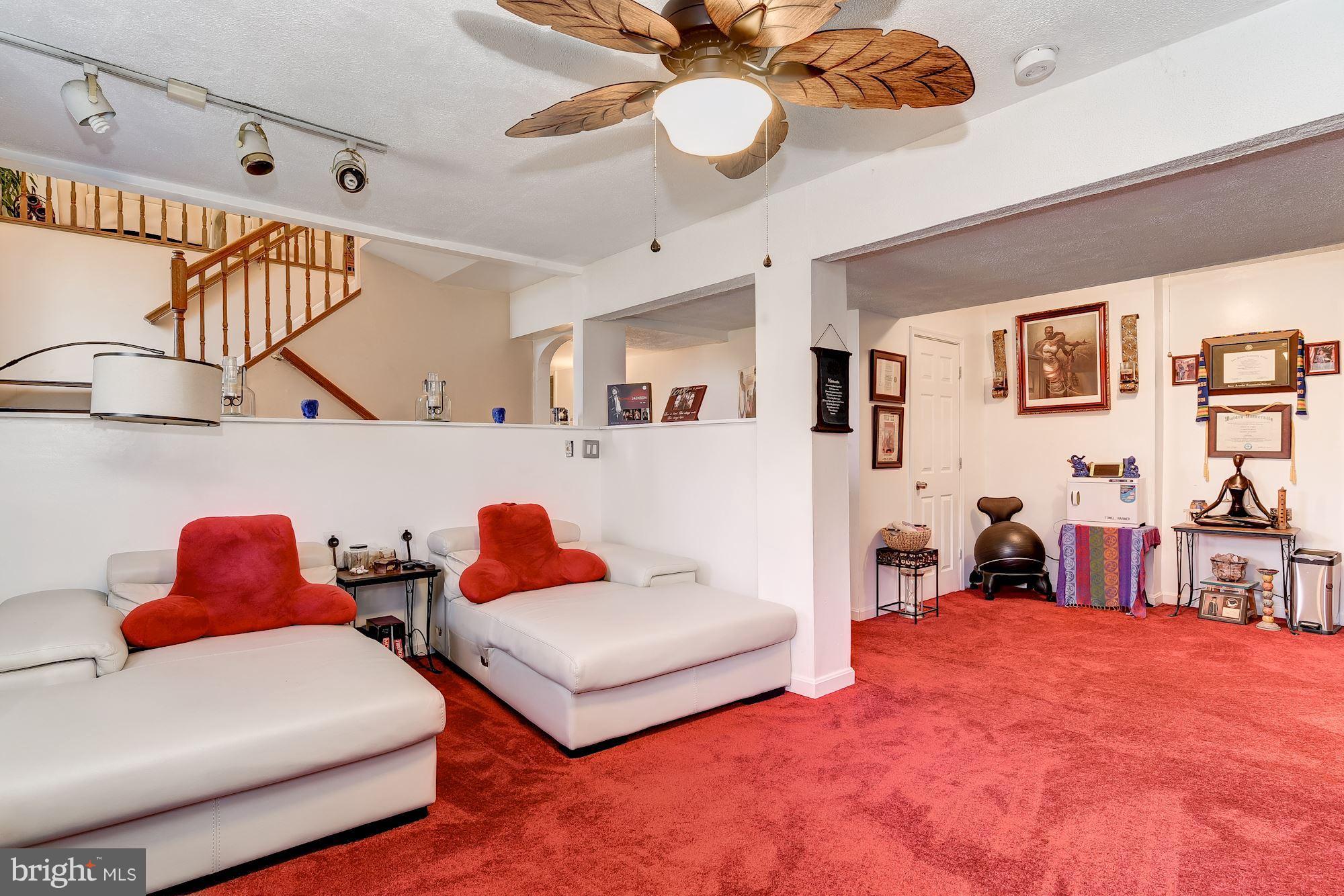 WINDSWEPT ESTATES - Residential