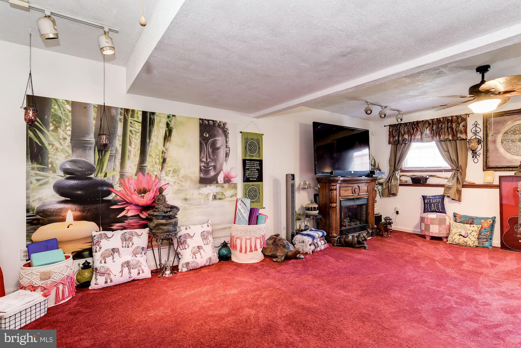 WINDSWEPT ESTATES - Residential