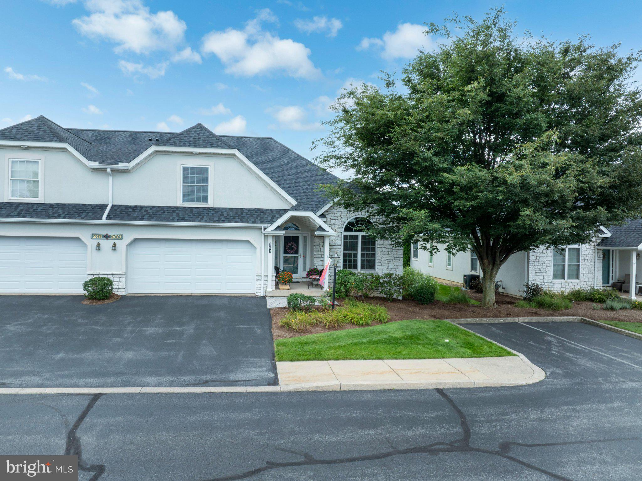 3222 SHELLERS BEND 203