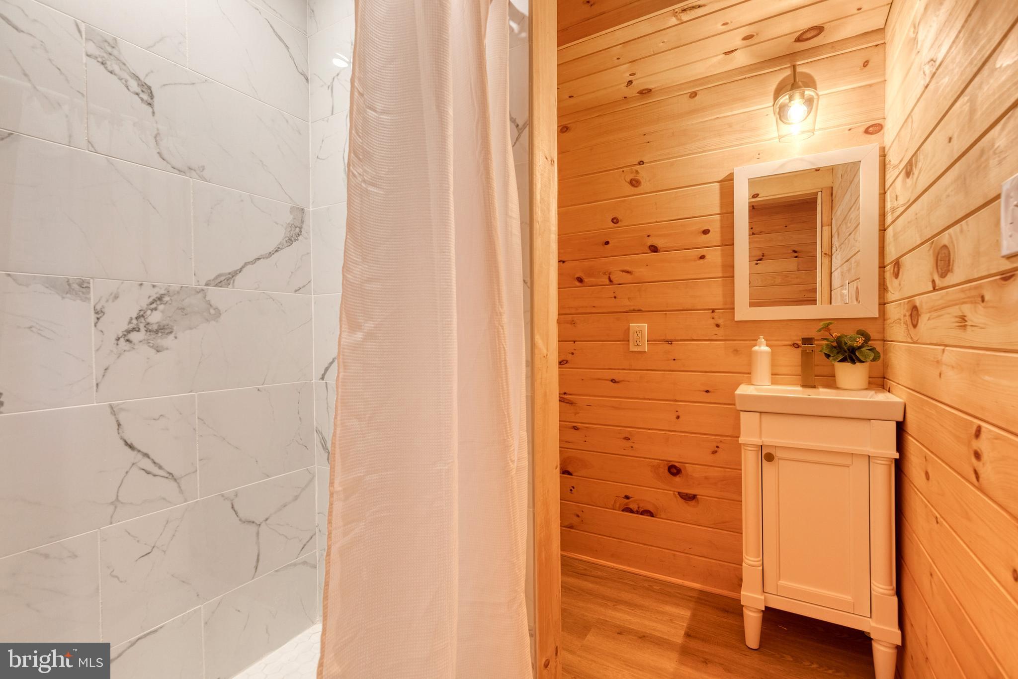 RIDGEVIEW - Residential