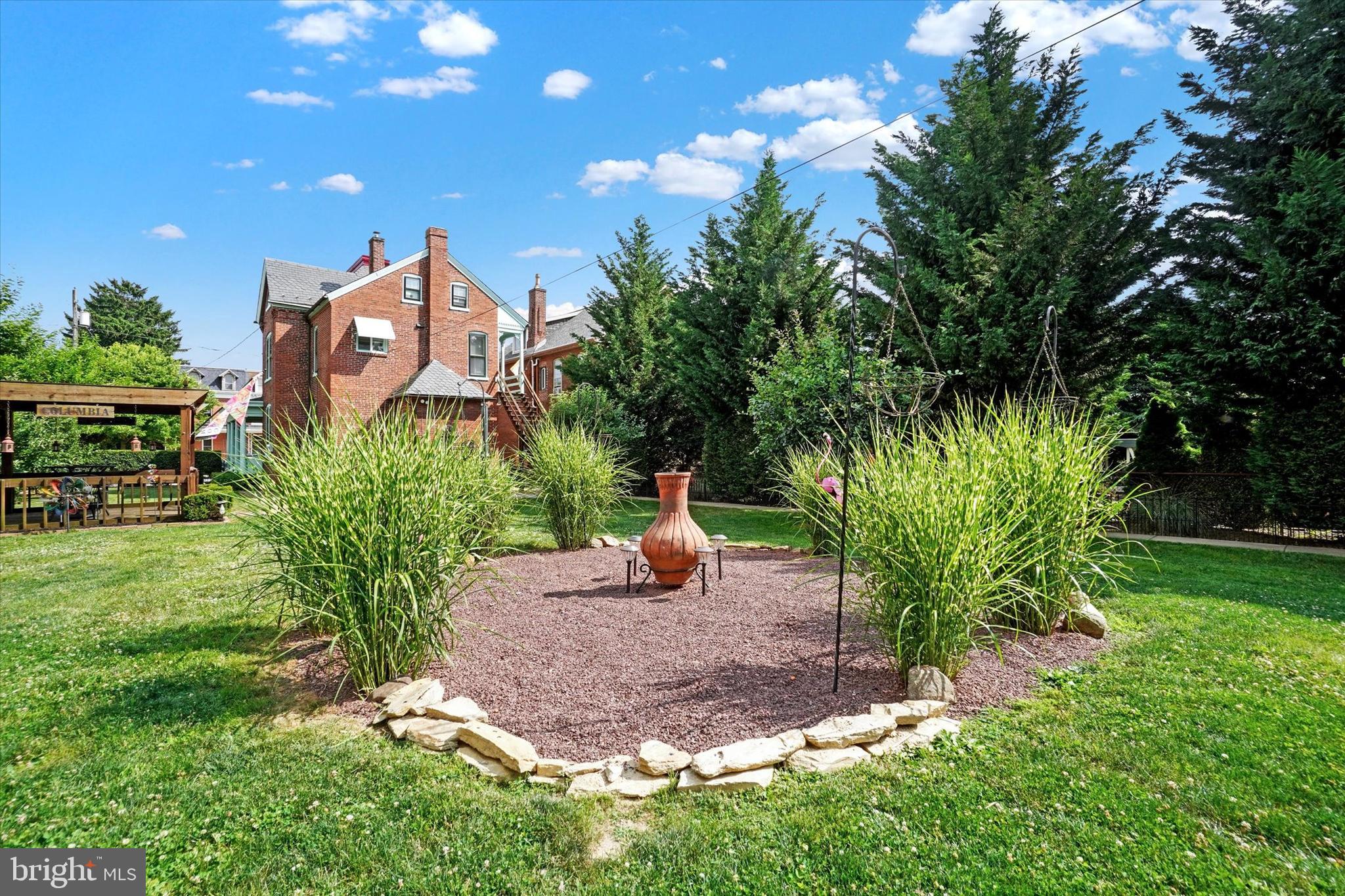 COLUMBIA BOROUGH - Residential