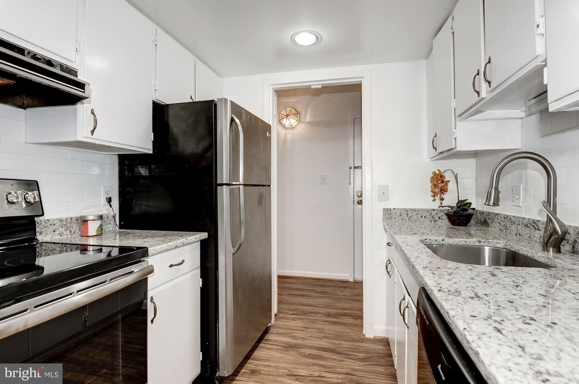 SHADOWOOD - Residential