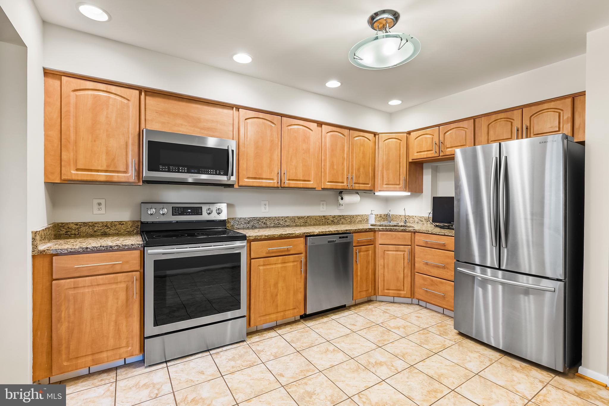 THE FALLS GARDEN - Residential