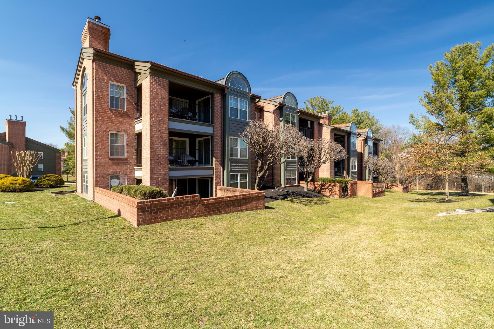 THE FALLS GARDEN - Residential
