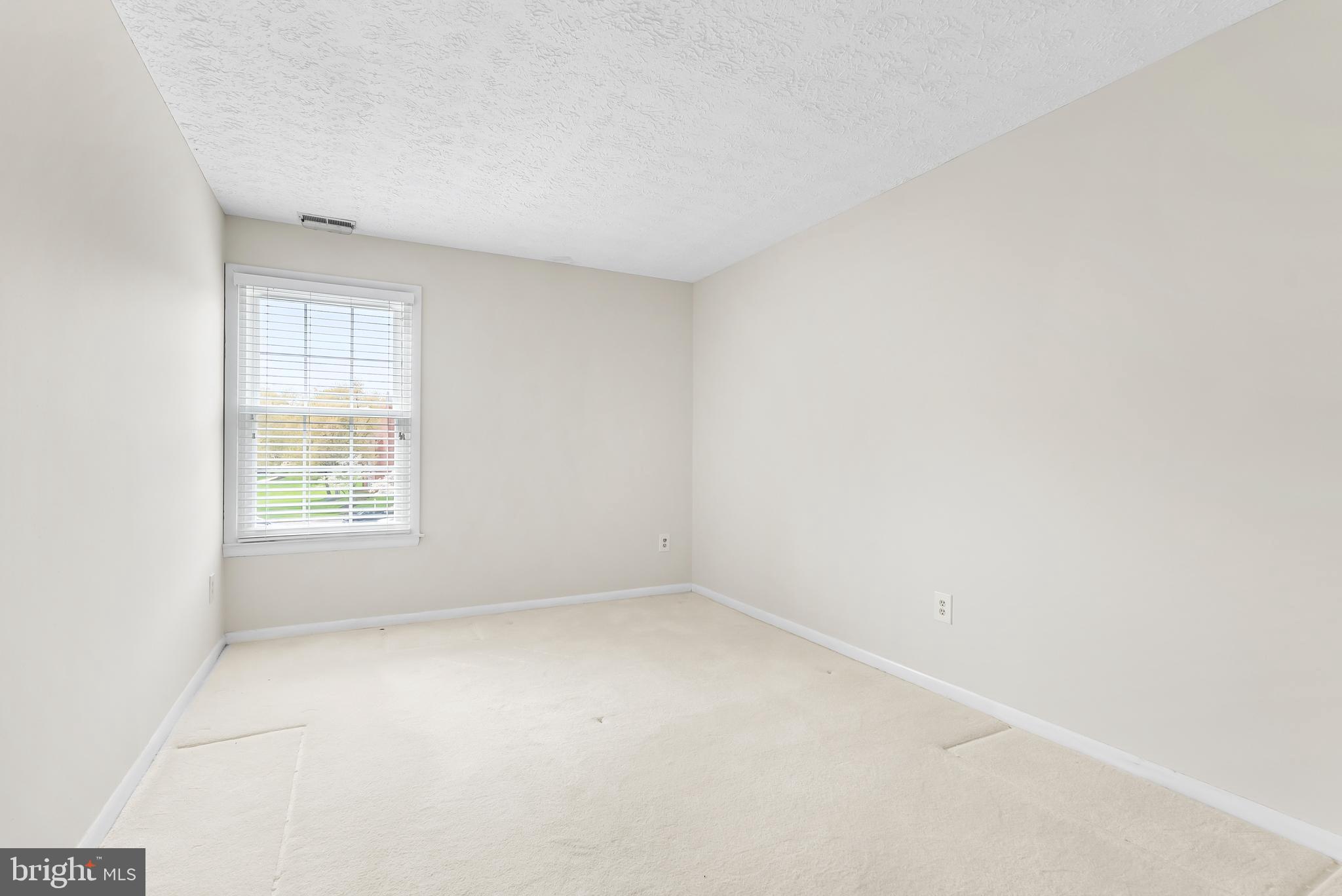 THE FALLS GARDEN - Residential