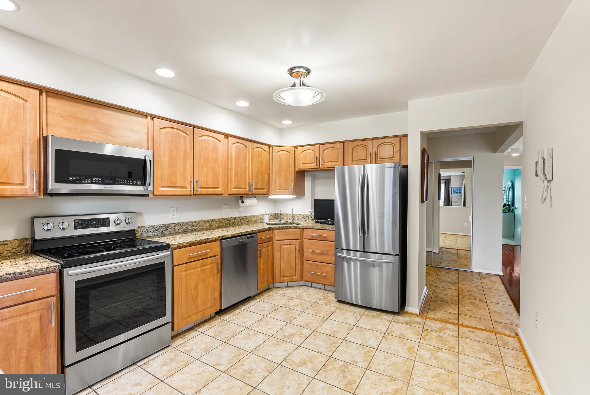 THE FALLS GARDEN - Residential