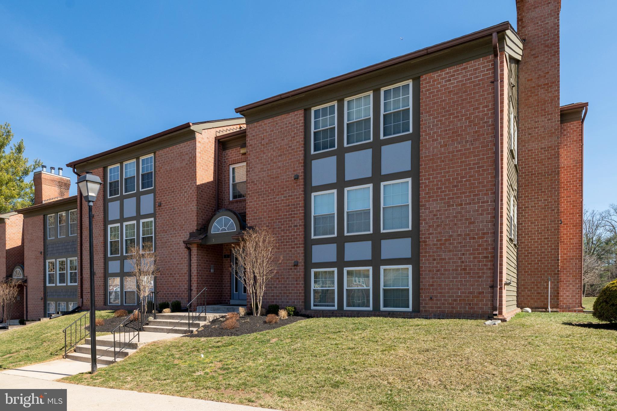 THE FALLS GARDEN - Residential