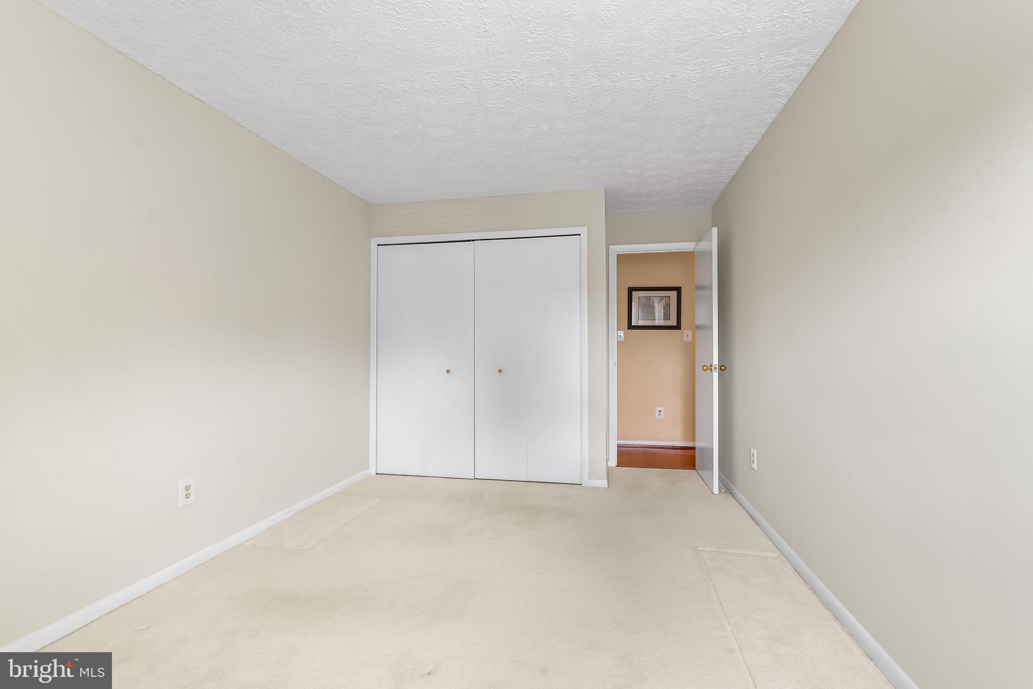 THE FALLS GARDEN - Residential