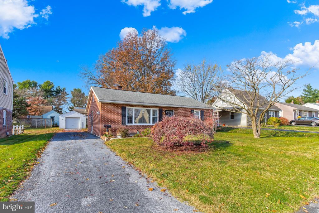 Photo of 28 Nursery Lane, LANCASTER, PA 17603 (MLS # PALA2061070)