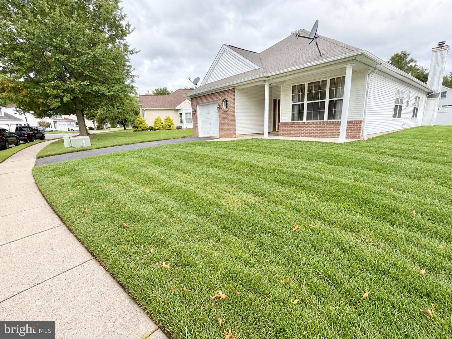 15 FOXCHASE DRIVE