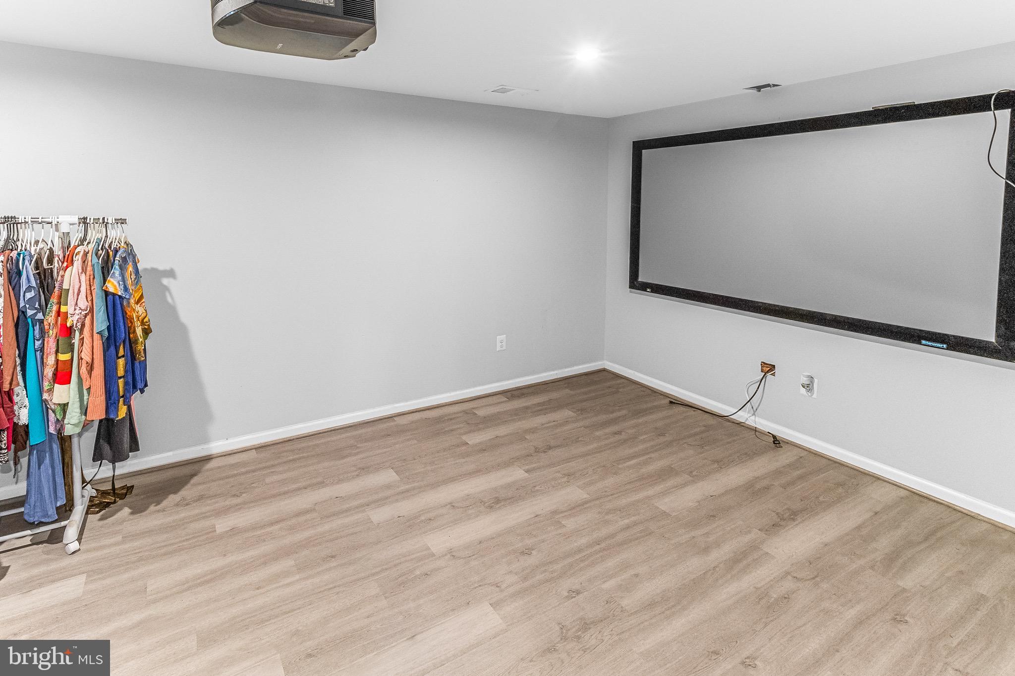 POTOMAC STATION - Residential