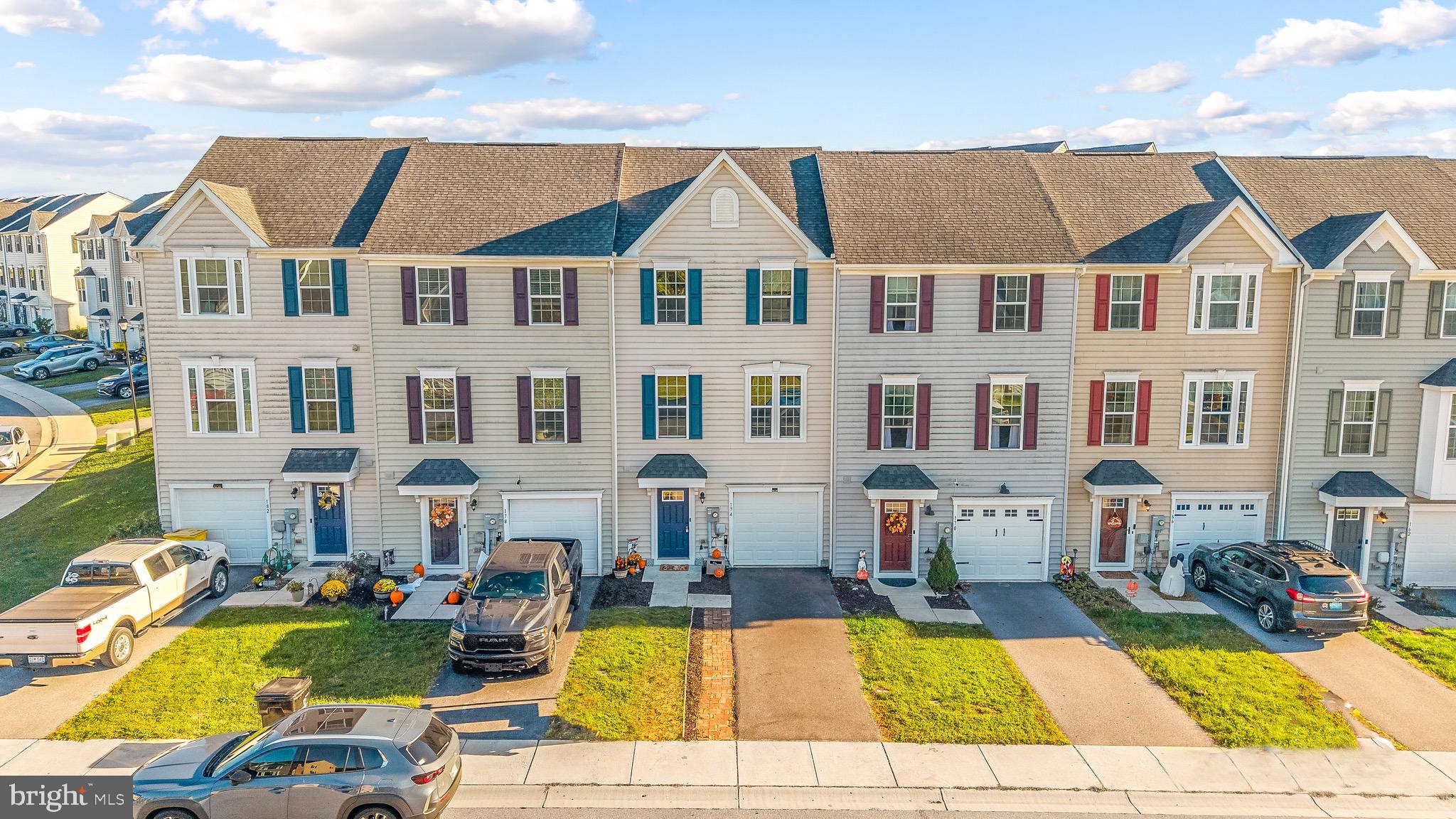 POTOMAC STATION - Residential