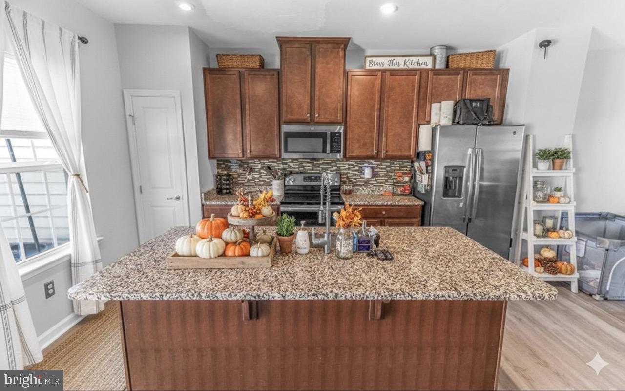 POTOMAC STATION - Residential