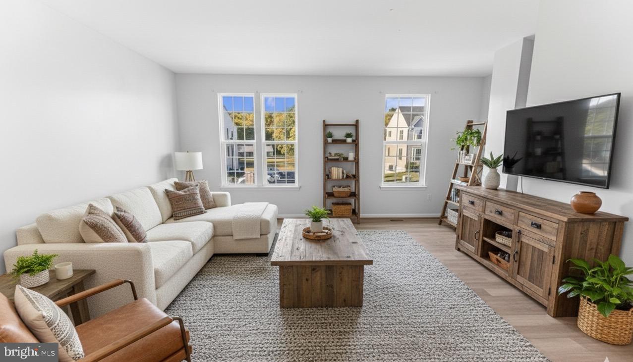 POTOMAC STATION - Residential