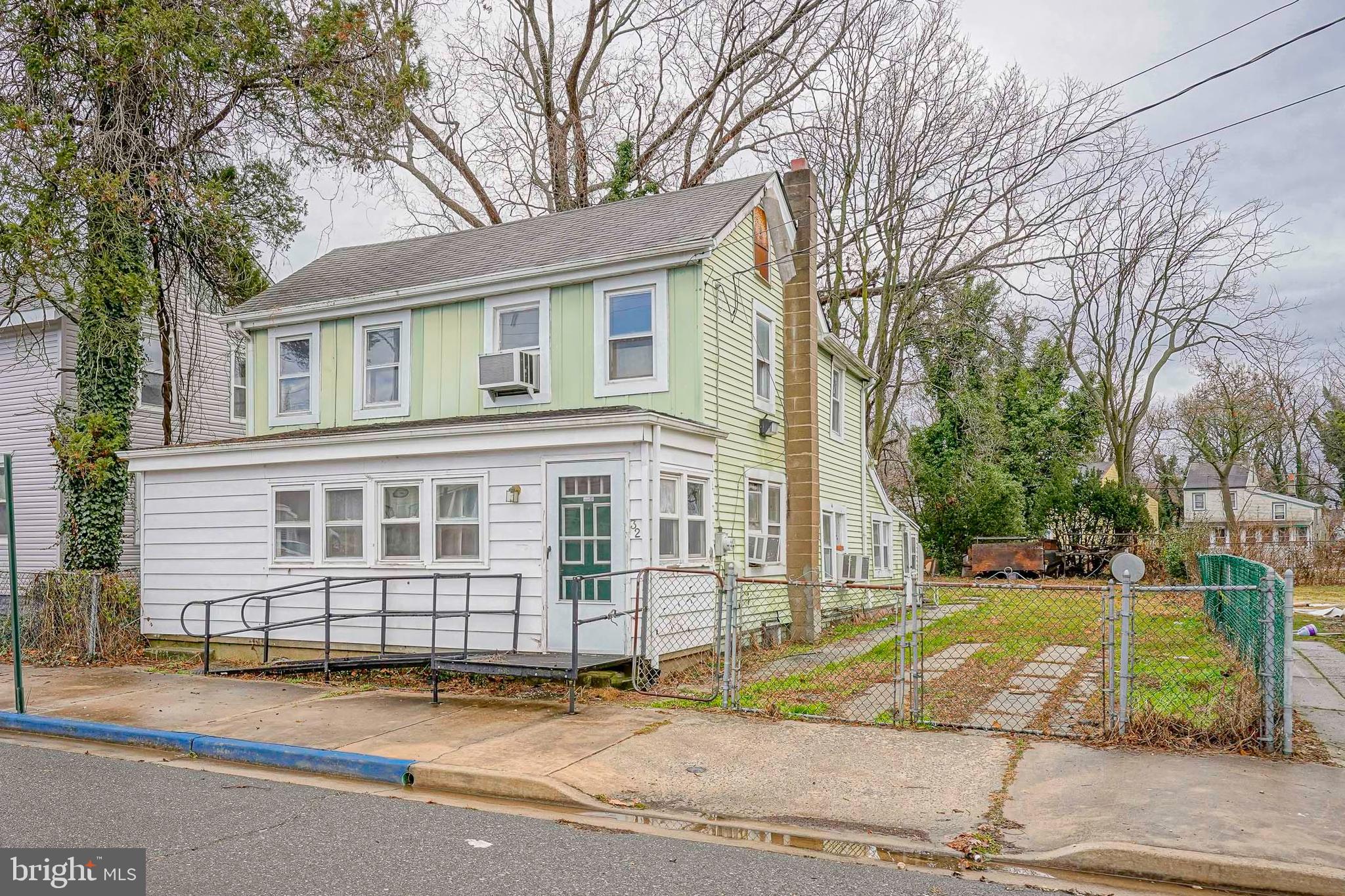 32 Olive St and 4 Oak St SALEM