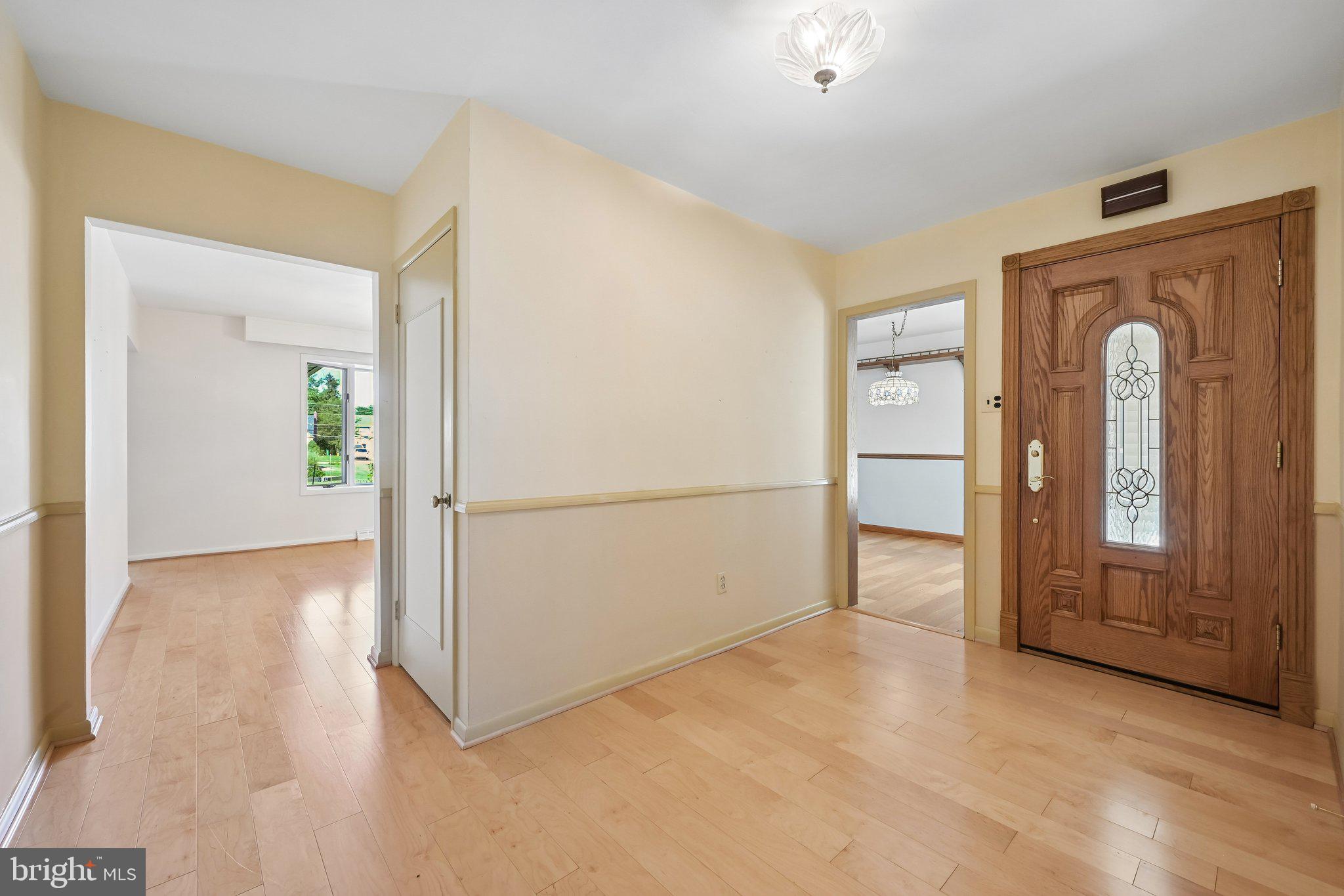 816 WAYSIDE LANE