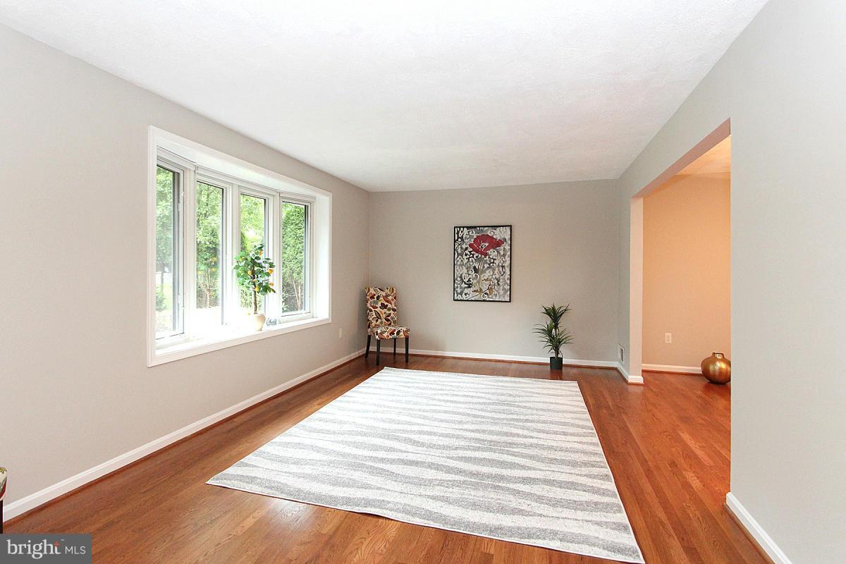 KINGS PARK WEST - Residential