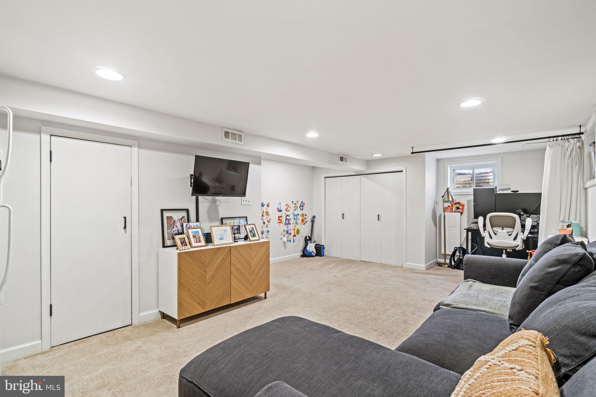 DUKE GARDENS - Residential