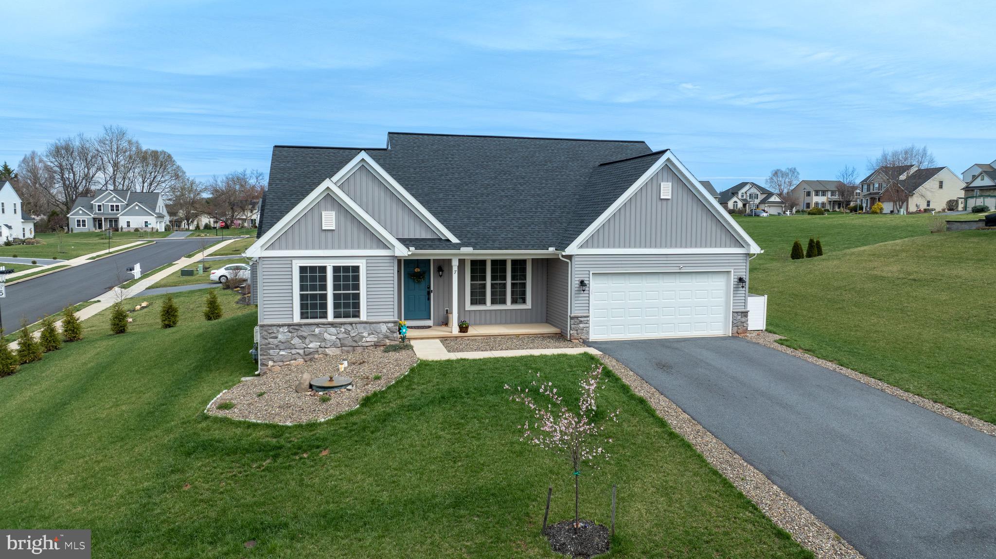 7 REIN DRIVE