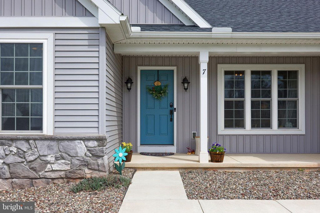 Photo of 7 Rein Drive, STEVENS, PA 17578 (MLS # PALA2066900)