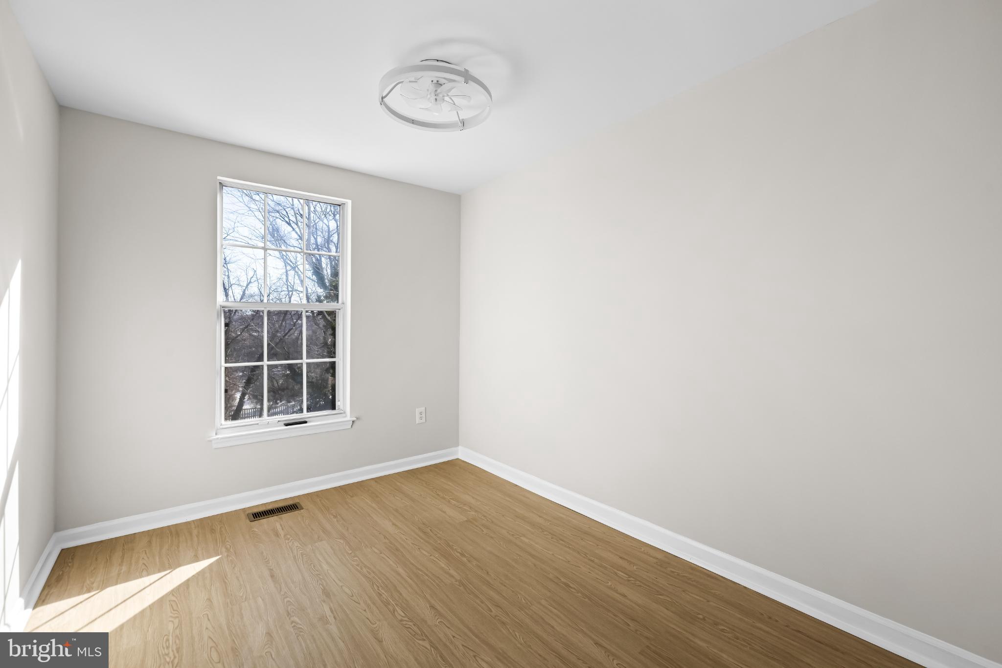 WEST SHORE - Residential