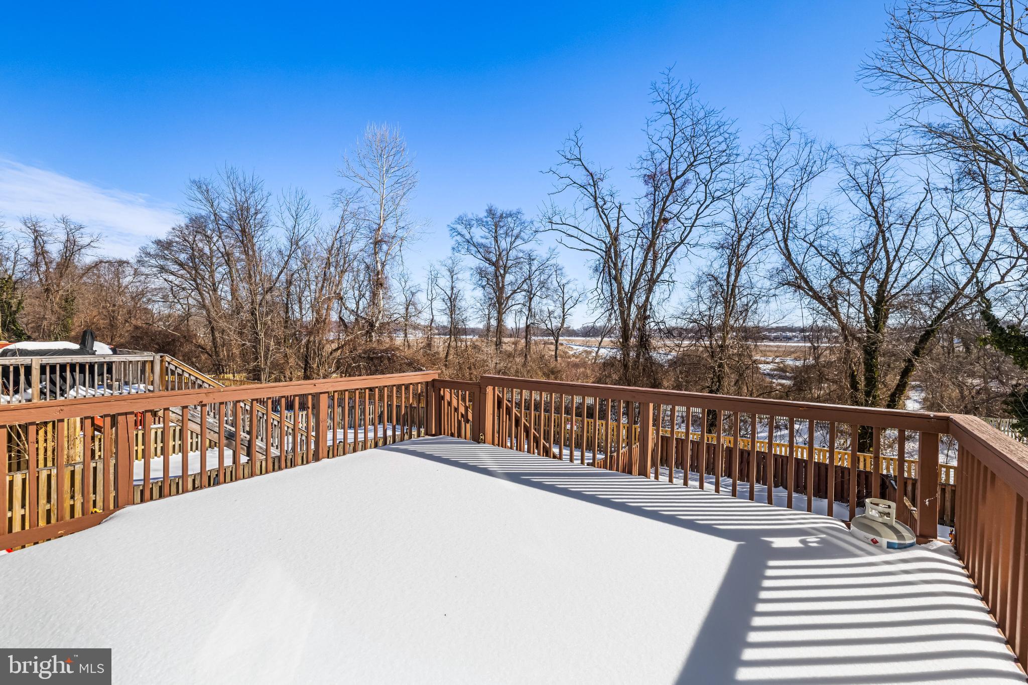 WEST SHORE - Residential