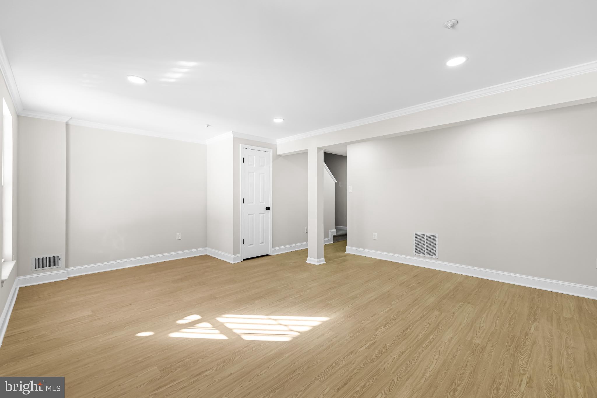 WEST SHORE - Residential