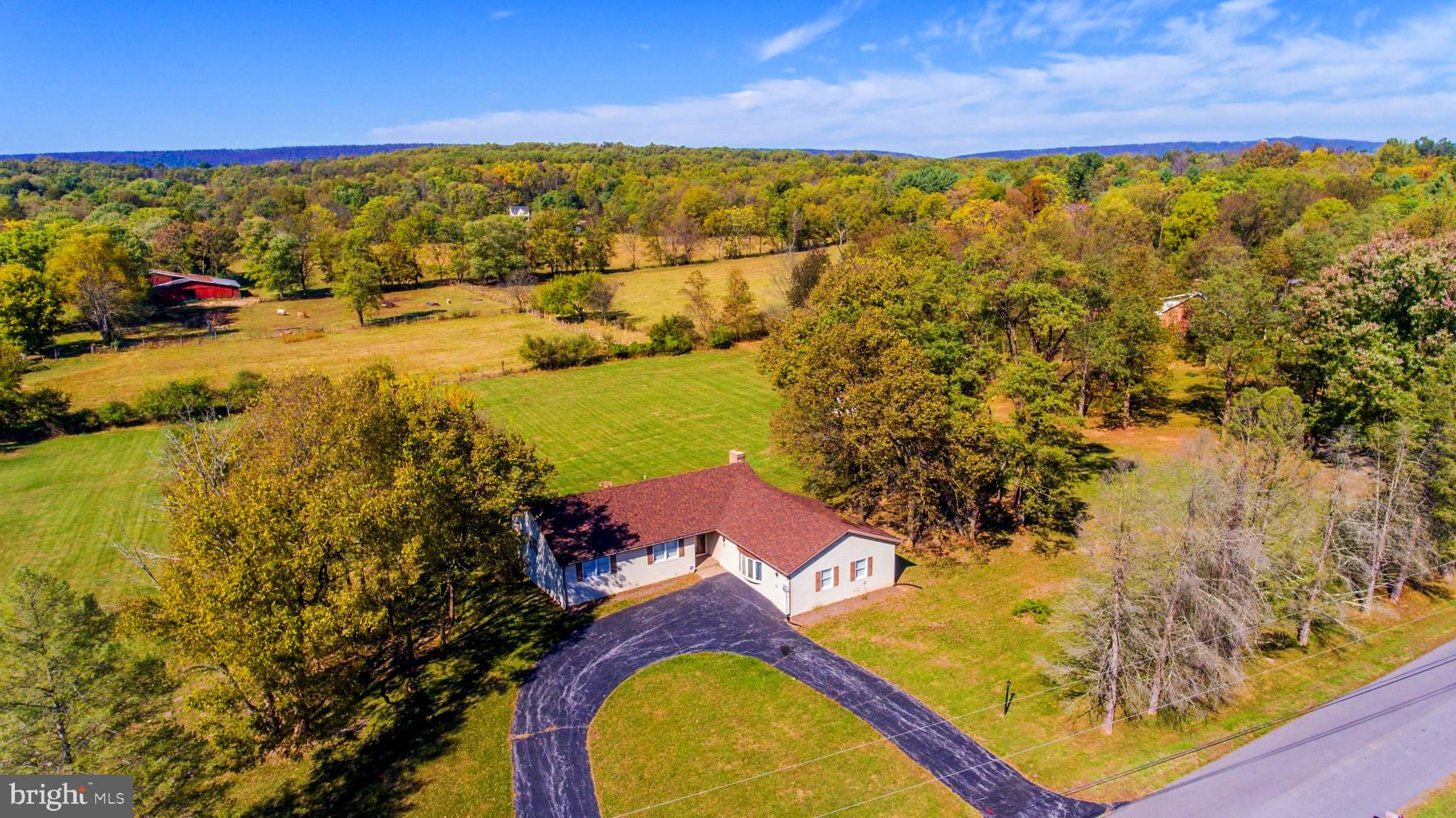 GOLDEN MEADOWS - Residential