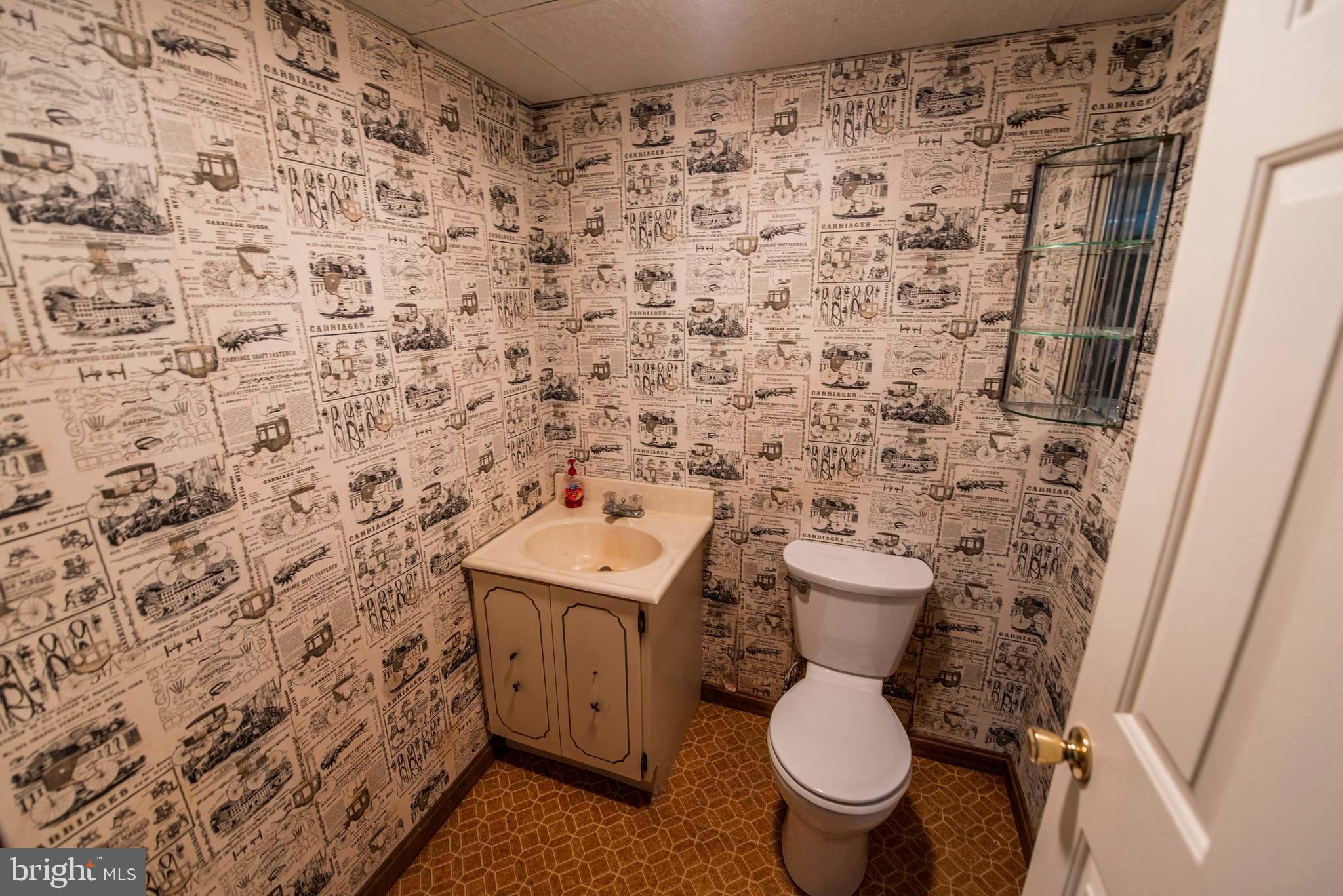 GOLDEN MEADOWS - Residential