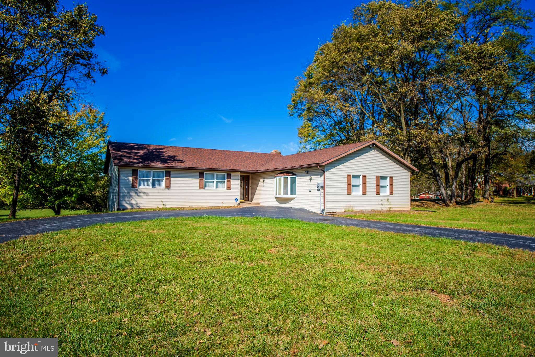 GOLDEN MEADOWS - Residential