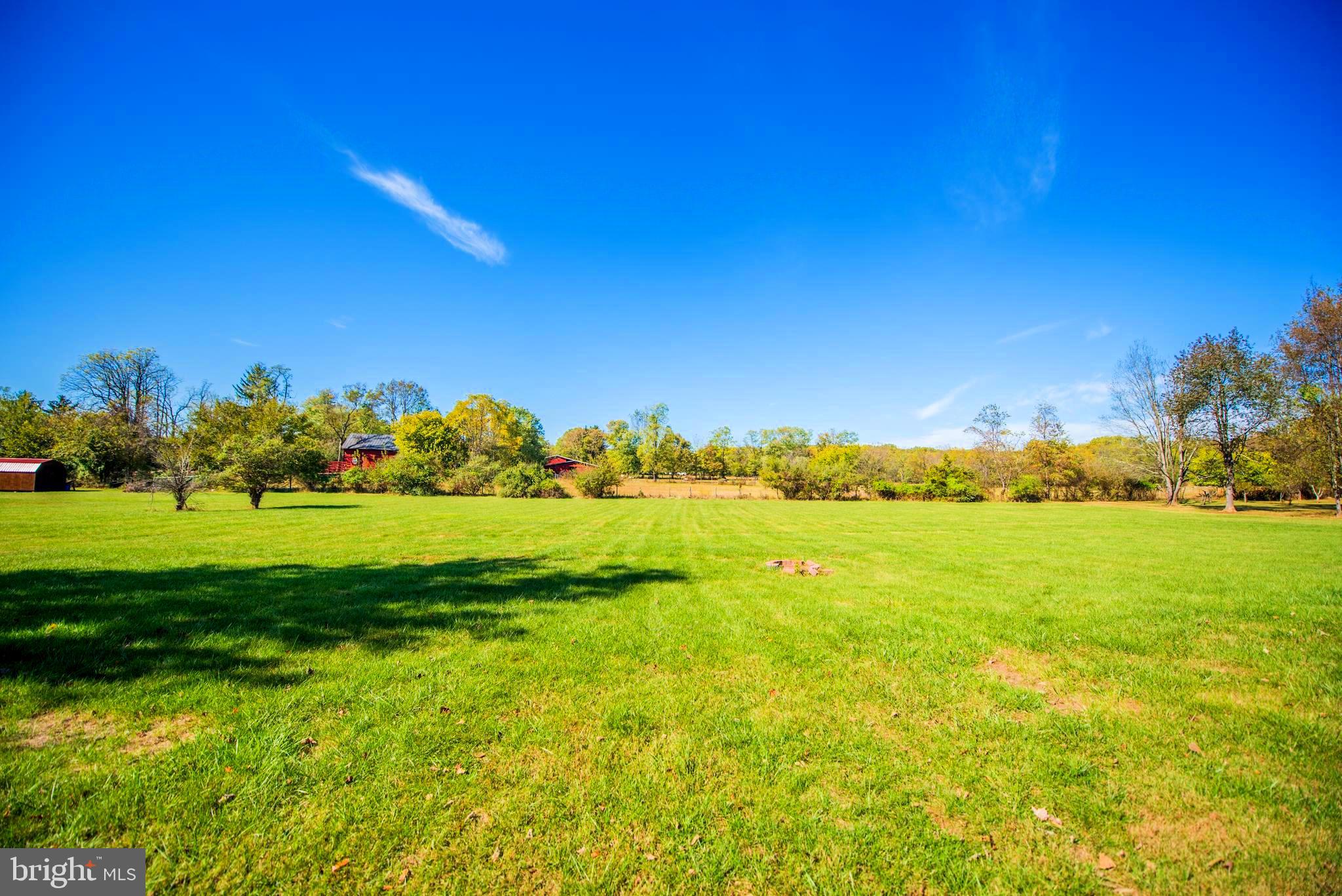 GOLDEN MEADOWS - Residential