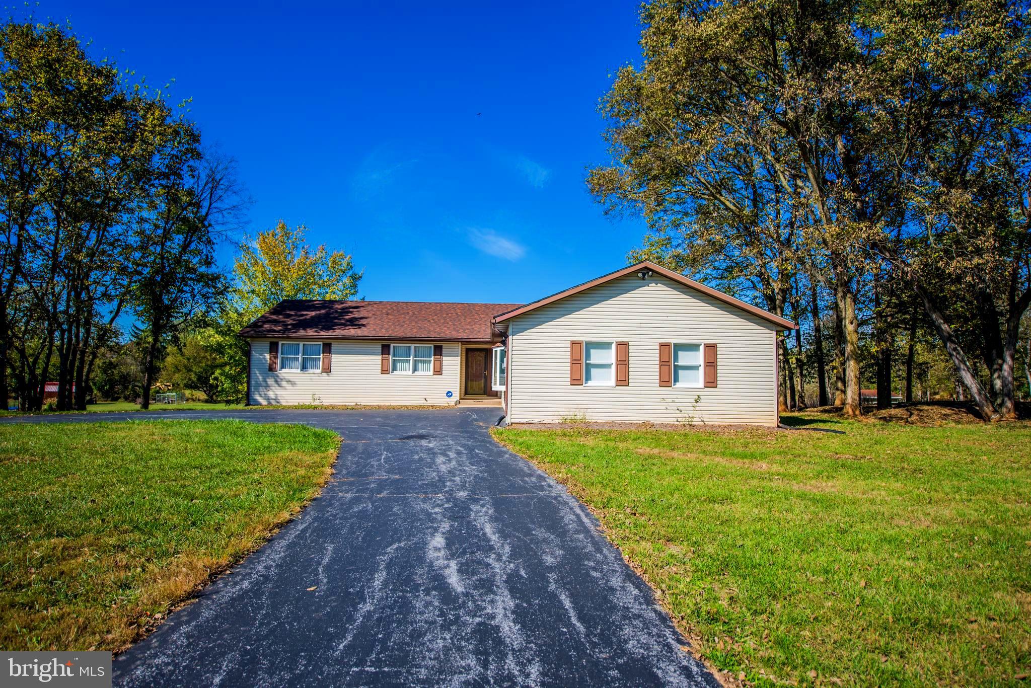 GOLDEN MEADOWS - Residential