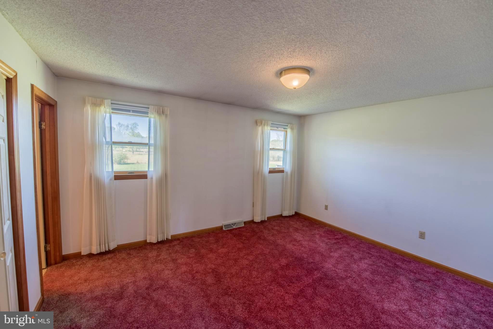 GOLDEN MEADOWS - Residential