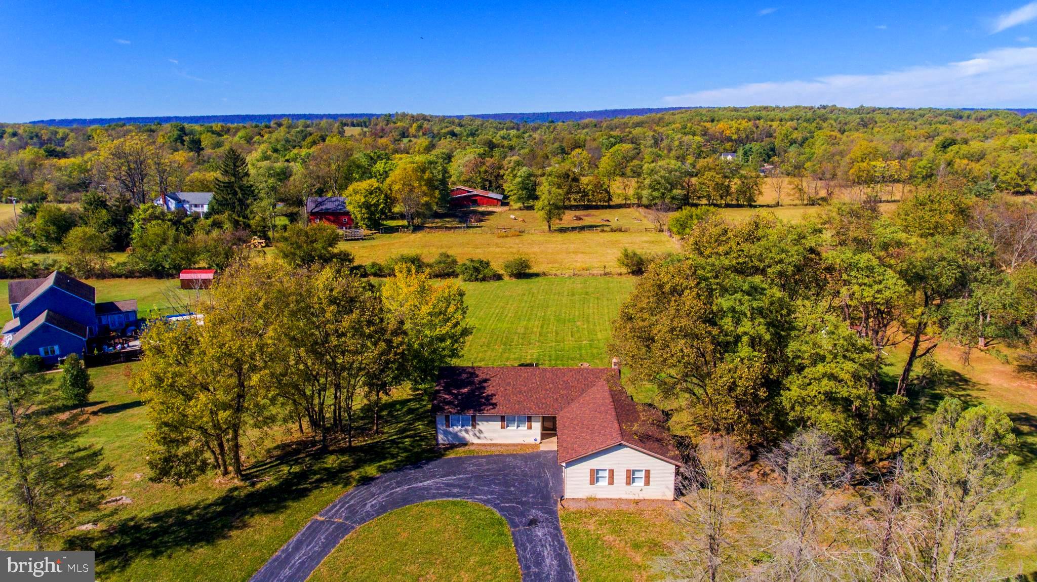 GOLDEN MEADOWS - Residential