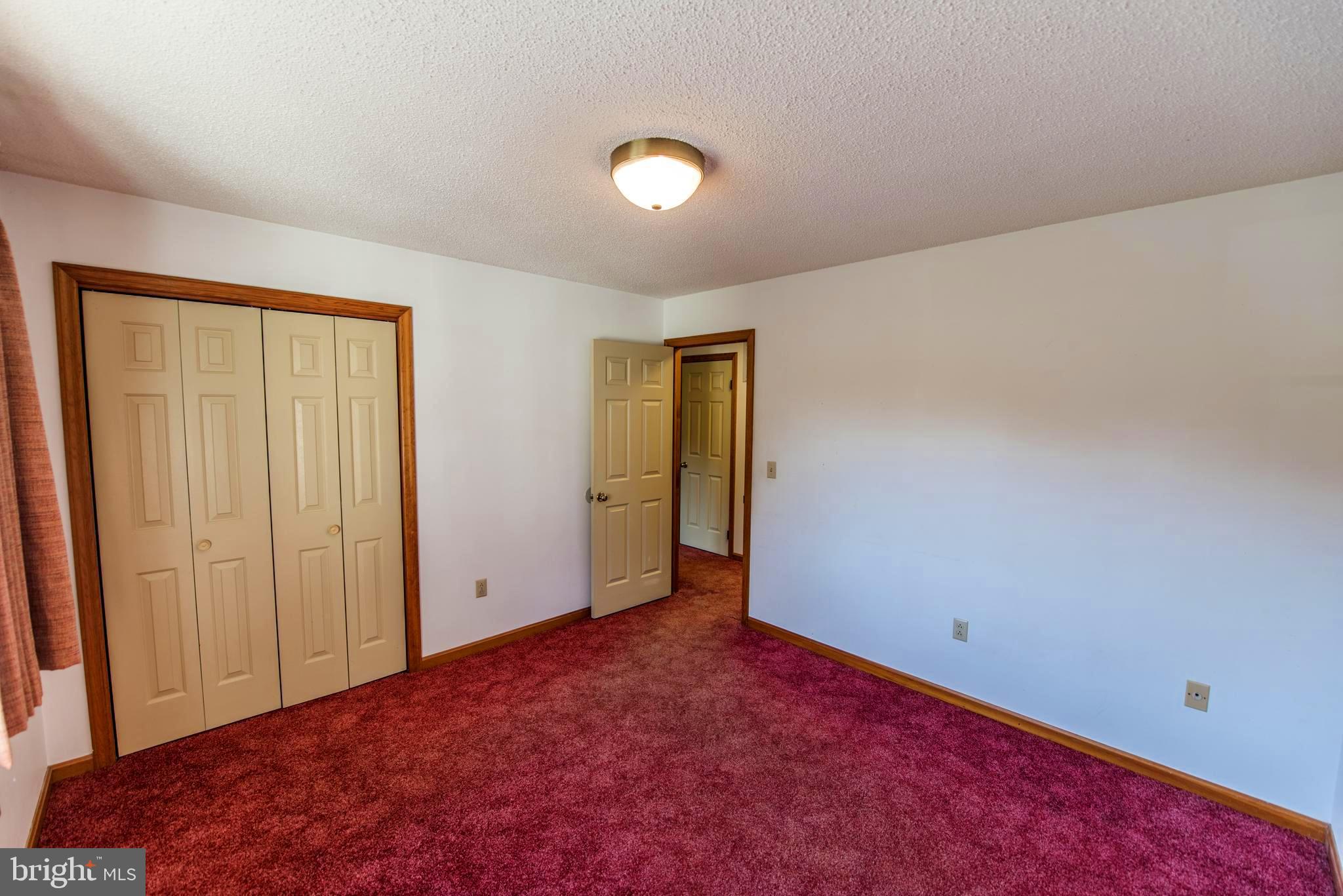 GOLDEN MEADOWS - Residential