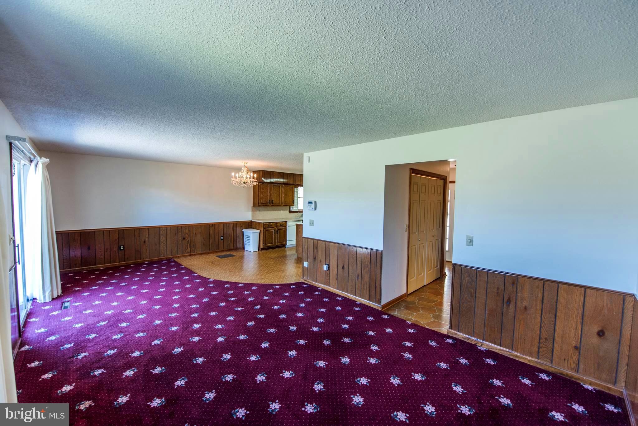 GOLDEN MEADOWS - Residential