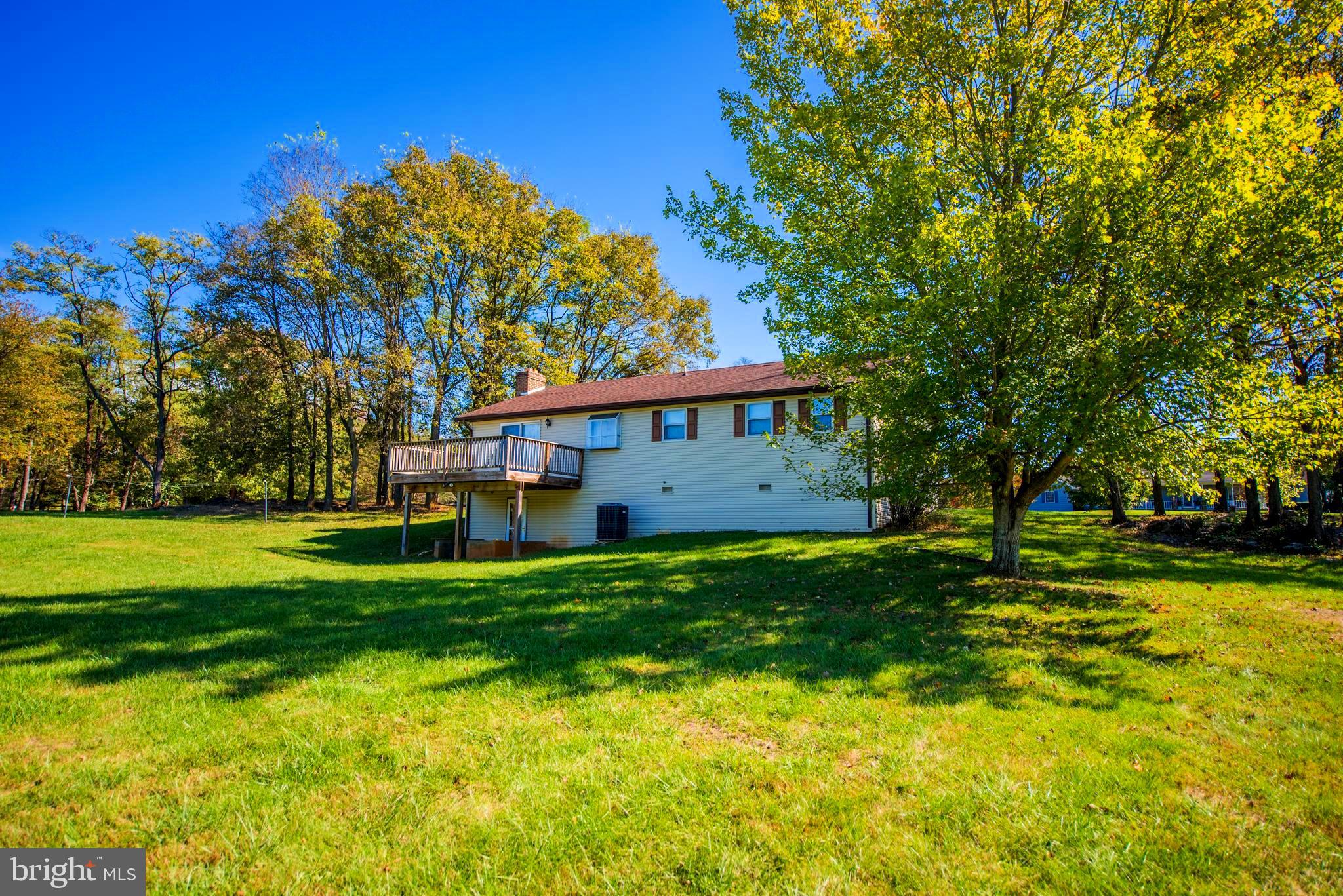 GOLDEN MEADOWS - Residential