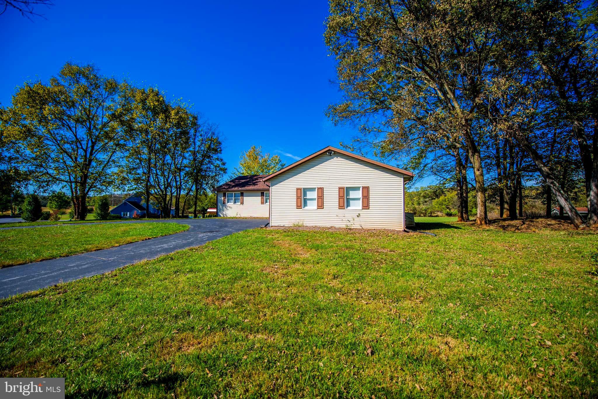 GOLDEN MEADOWS - Residential