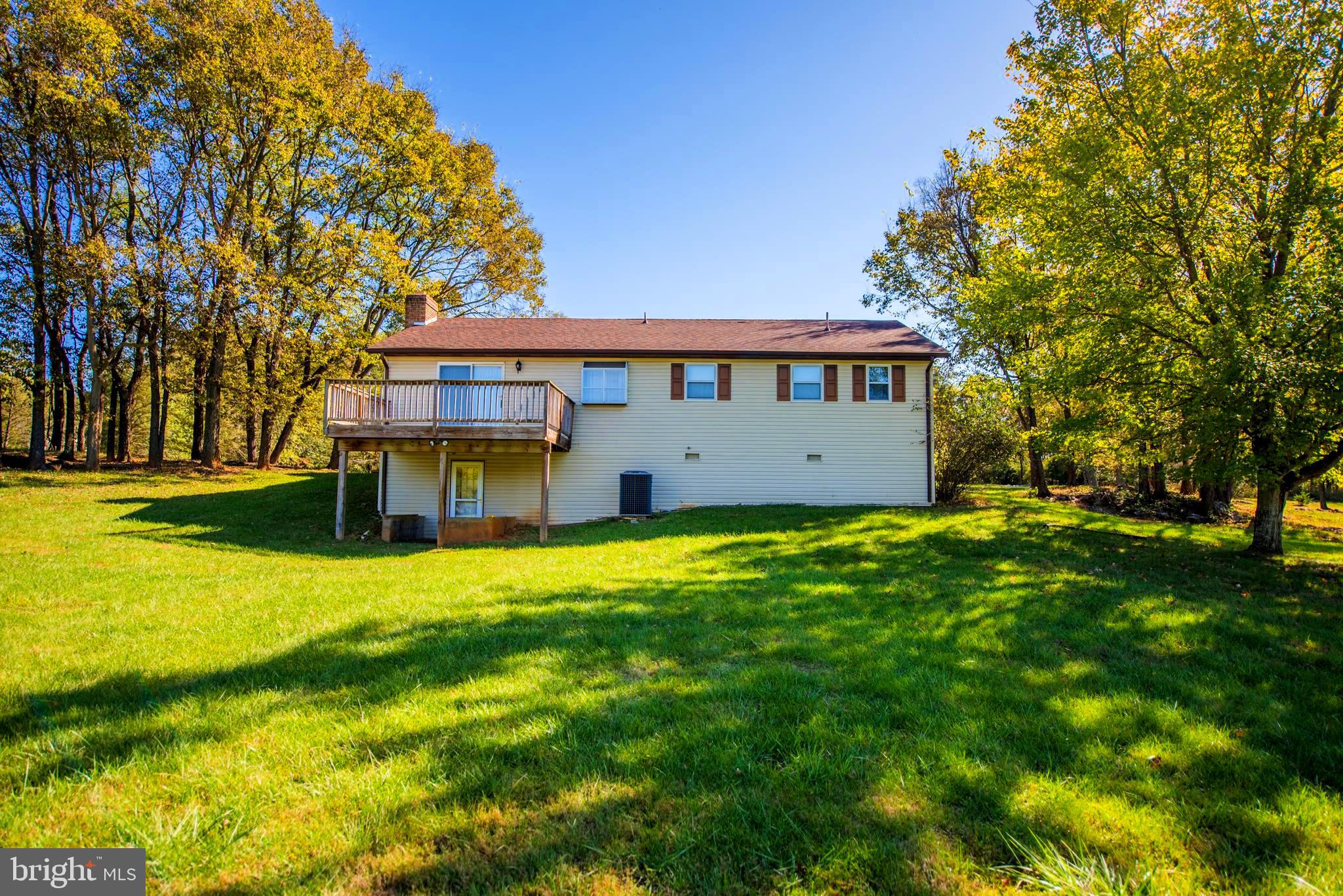 GOLDEN MEADOWS - Residential