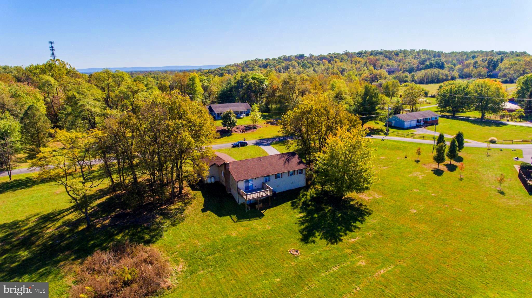 GOLDEN MEADOWS - Residential