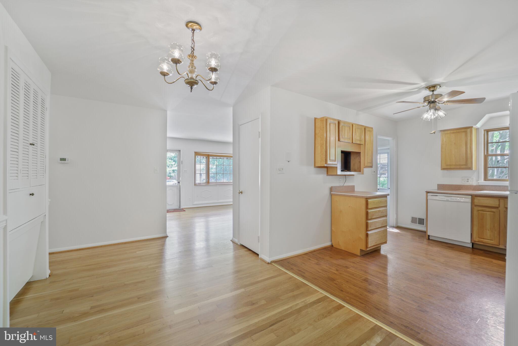 11 GREENWAY PLACE