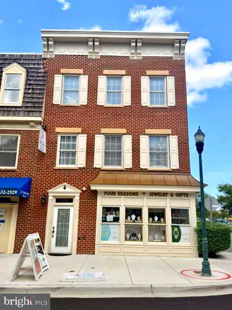 Condo For Rent - 324 TOP FLOOR Main Street<br/> GAITHERSBURG, MD 20878