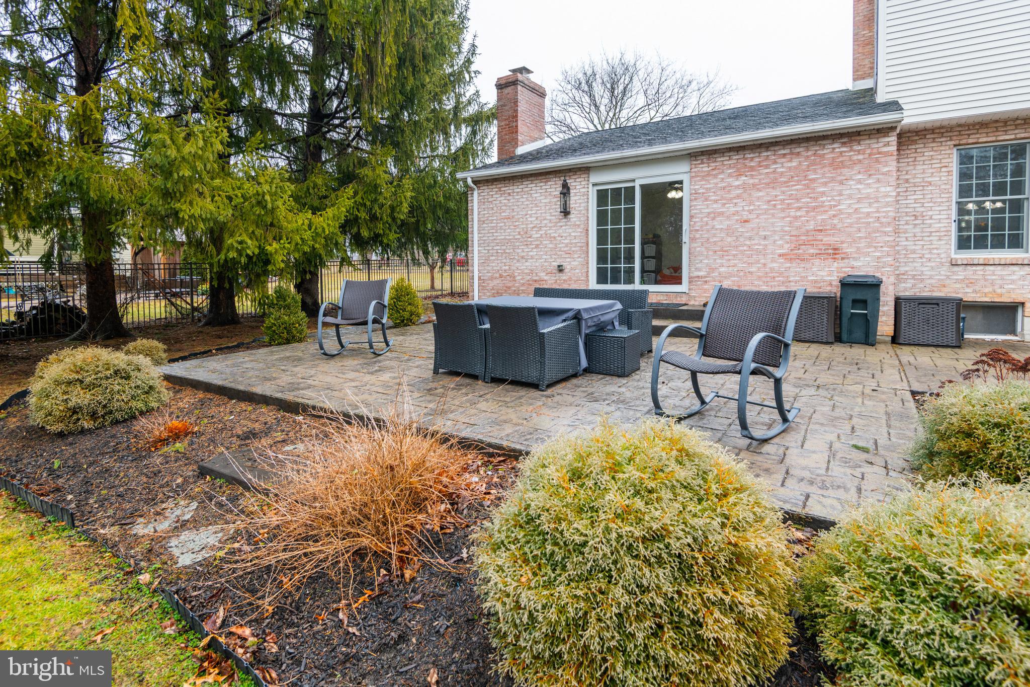 CENTRE HILLS - Residential