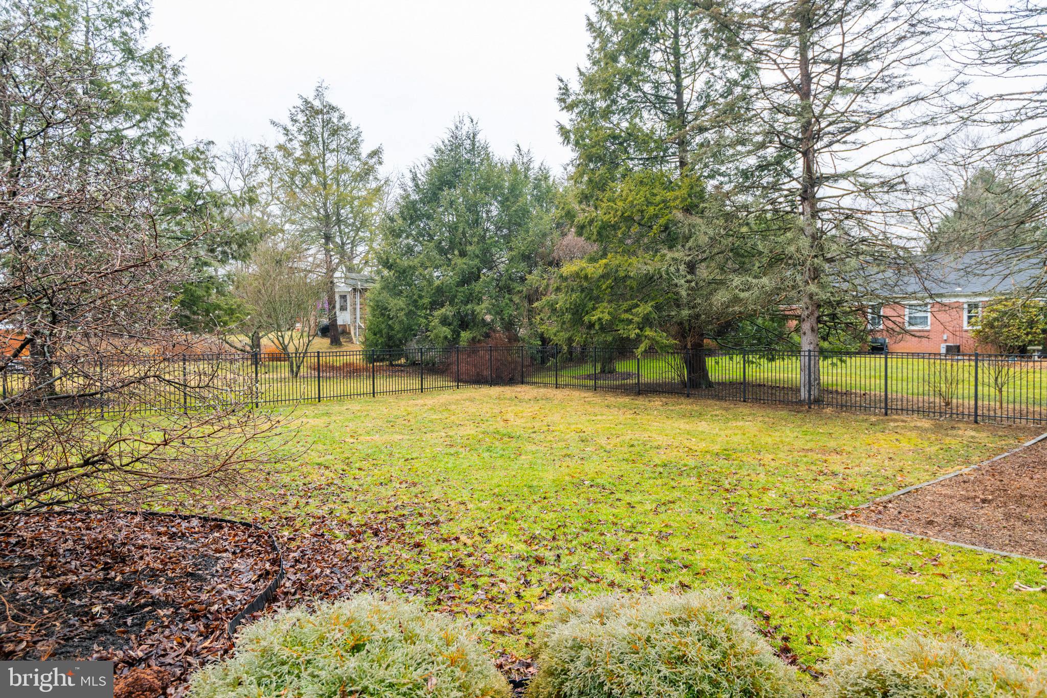 CENTRE HILLS - Residential